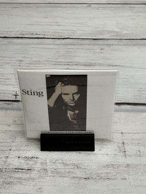 Sting “Englishman in New York” mini brands vinyl and stand
